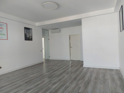 Spatiu de birouri modern 107 mp 3 camere etaj 3 zona Calea Dumbravii