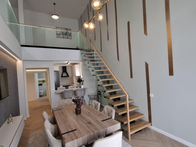 Penthouse lux ultrafinisat dotat si mobilat 2 nivele 131 mp si terasa