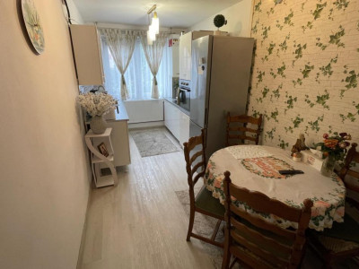 Spatiu birouri 50 mp zona Milea la parter cu acces din spatele bloculu