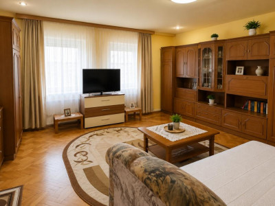Apartament 76 mpu la casa pivnita etaj 1 la 2 minute de centru Sibiu 