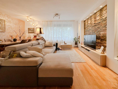 Apartament cu 3 camere de vanzare 113 mp garaj boxa Andrei Muresanu