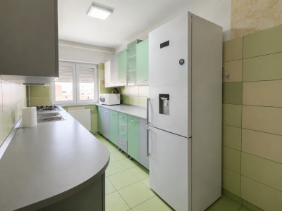 Apartament de vanzare cu 2 camere balcon  pivnita Vasile Aaron