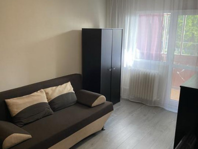 Garsoniera renovata de vanzare cu balcon in Marasti zona Expo 