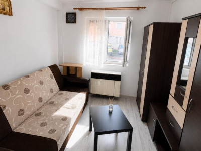 Garsoniera de vanzare 18 mpu in zona Broscarie