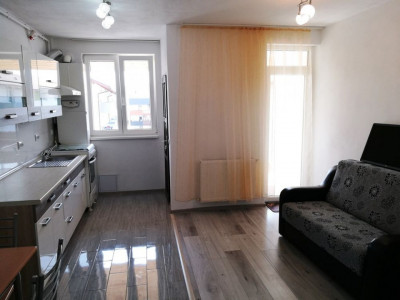 Apartament 2 camere balcon si loc de parcare pe Calea Cisnadiei