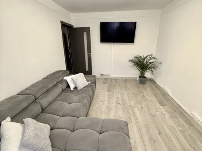 Apartament cu 2 camere de vanzare in Grigorescu cu lift si balcon