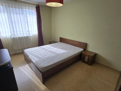 Apartament cu 3 camere mobilate si utilate de vanzare in zona Rahovei