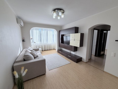 Apartament de inchiriat 2 camere balcon etaj 2 zona Noica Sibiu