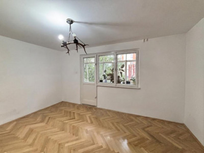 Apartament cu 4 camere de vanzare in Manastur zona Izlazului