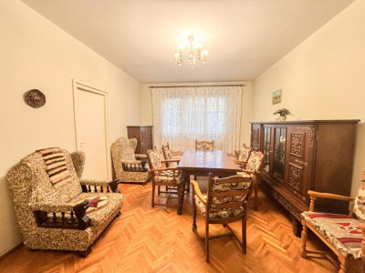 Apartament cu 3 camere decomandate cu balcon in Grigorescu