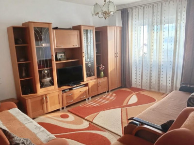 Apartament cu 3 camere de vanzare la cheie in Zorilor cu lift si boxa
