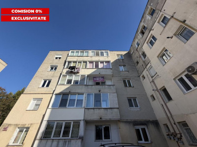 Apartament decomandat 2 camere 40 mpu etaj 2 zona 13 Decembrie