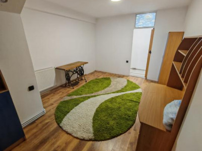 Apartament cu 2 camere de vanzare decomandat la cheie cartierul Gruia
