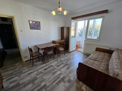 Apartament 2 camere de vanzare cu balcon in zona Ciresica din Sibiu