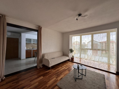 Apartament de inchiriat 3 camere decomandat utilat Mihai Viteazul