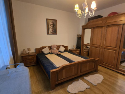 Apartament 3 camere decomandate de inchiriat balcon curte Lazaret