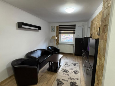 Apartament 3 camere decomandat 67 mp zona Spitalului Judetean
