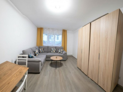 Apartament cu 2 camere de vanzare in bloc izolat cu boxa in Gruia