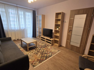 Apartament 2 camere mobilate utilate de inchiriat zona Mihai Viteazul