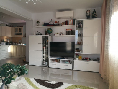 Apartament 3 camere de vanzare in Sibiu pe Calea Cisnadiei